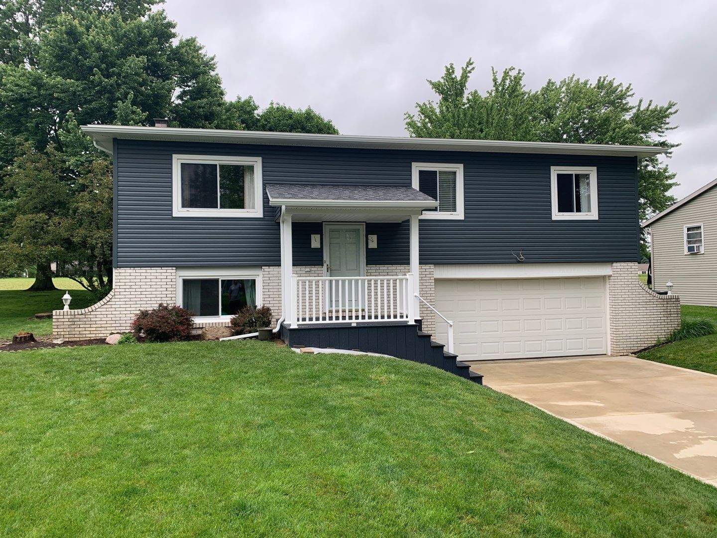 Jonathon Overholt After